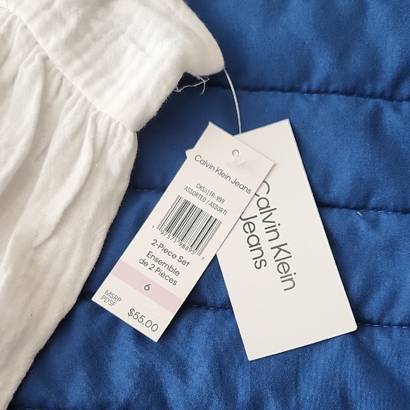 Calvin Klein Jeans White Ruffled Top with Tan Checkered Shorts - Picture 7 of 7